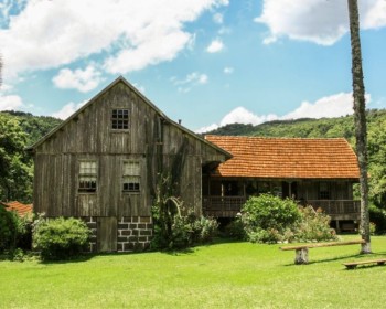 Tour Raízes com café colonial