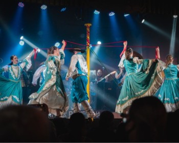 Noite Gaúcha com transporte - Jantar + Show + Transporte