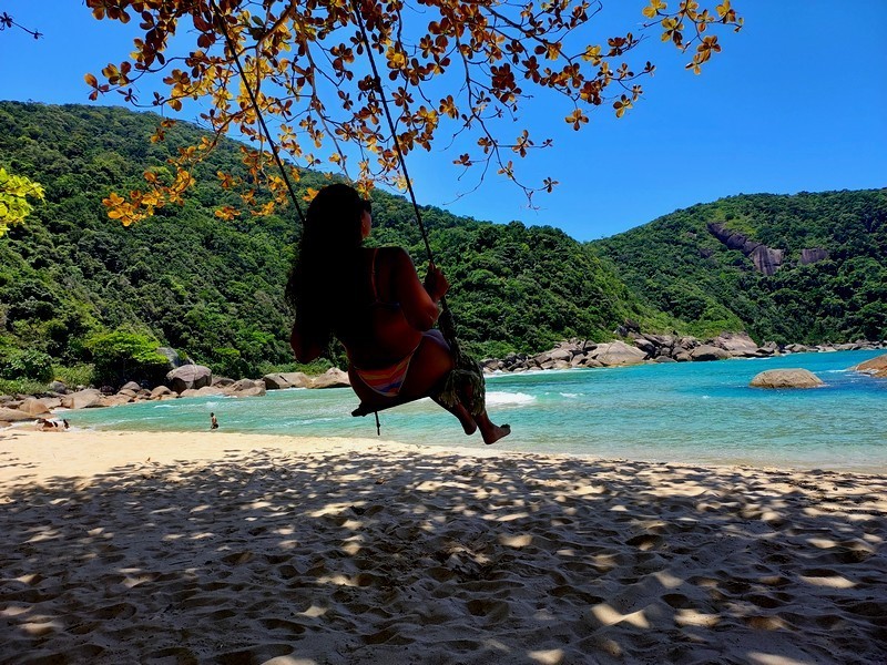 Balanço na Praia da Sumaca