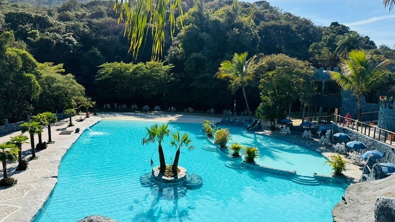 piscina de baixo