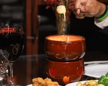 Sequência de Fondue O Suíço