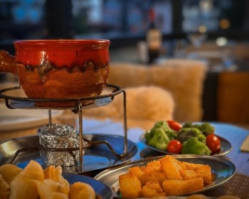 Fondue+Chocolate BCO/PTO+Doce de Leite |Dona Cecília